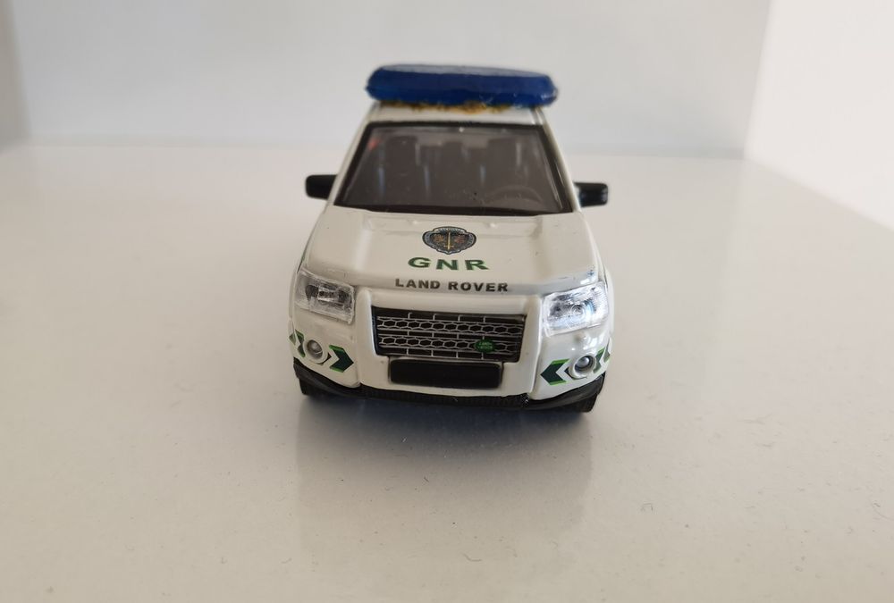 Land Rover GNR Burago