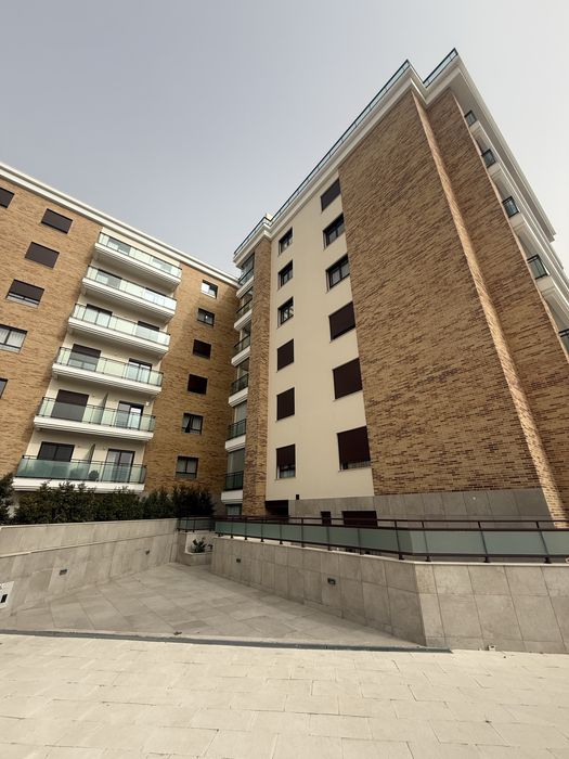 Vendo t3 Terraços da Ponte