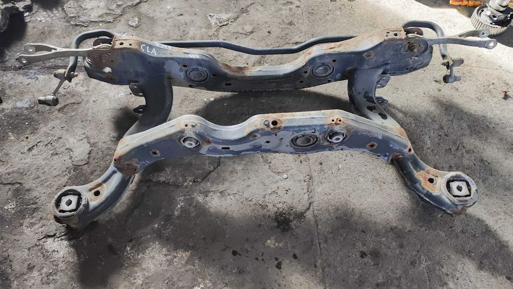 Belka tył tylna Mercedes CLA W117 C117 X117 4x4