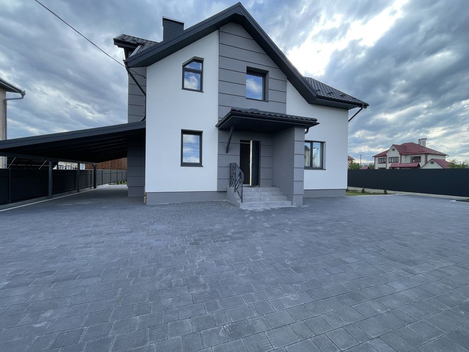 Продаж приватного будинку в селі Крихівці 2 км від обласного центру Івано-Франківська