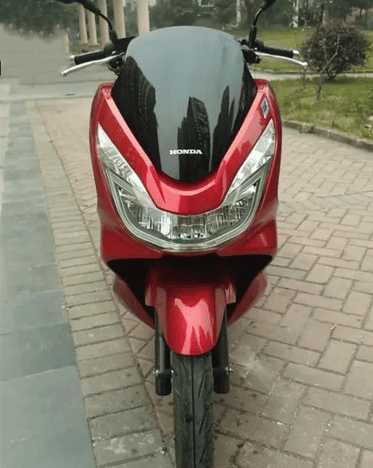 Farol Ótica PCX Modelos:  2014 até 2017