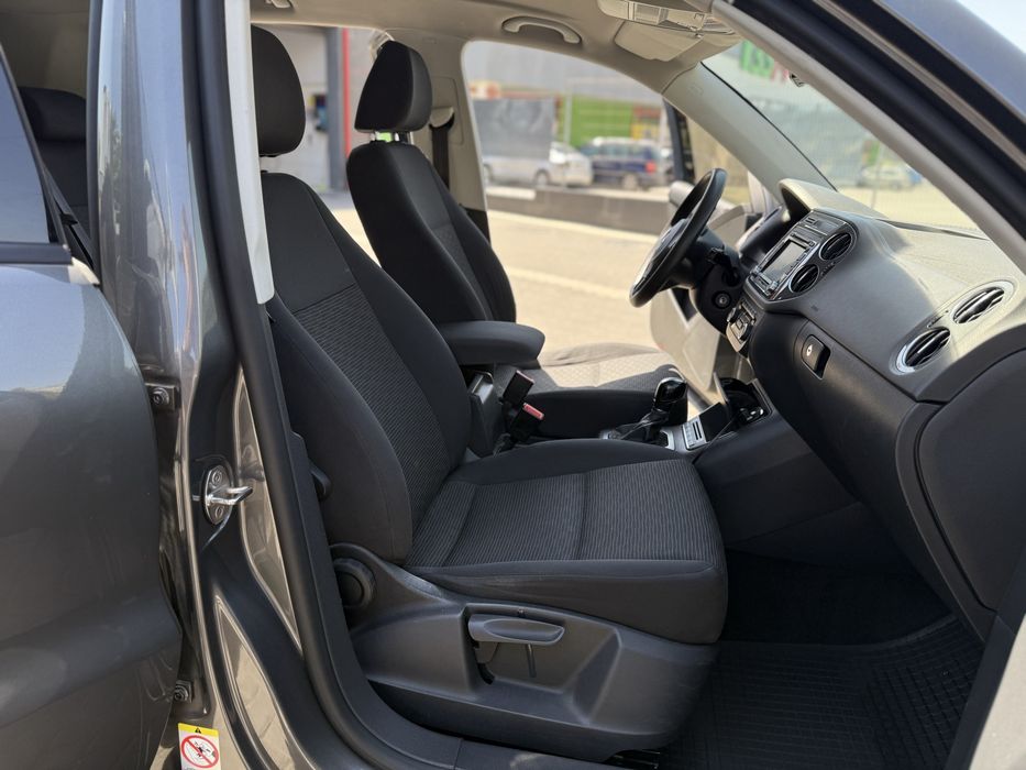 VW Tiguan рестовий (не фарбований)