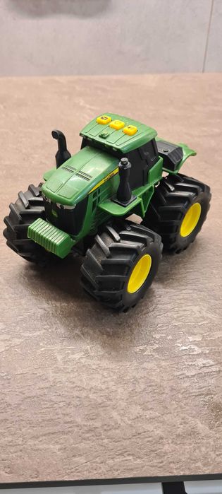 Traktor John Deere