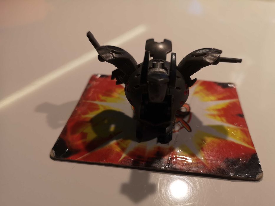 Bakugan Gray Darkus Foxbat Aquos Maxus Helios