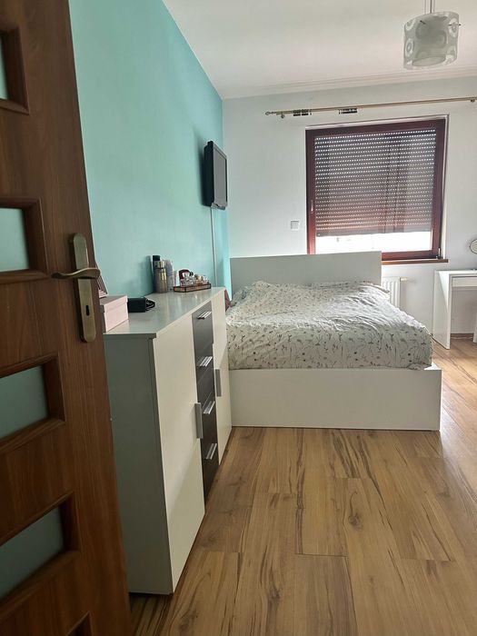 Wynajmę mieszkanie dwupokojowe niskie koszty utrzymania Legnica osiedle Sudeckie ( Piekary B) koszt wynajmu 2000zł - Widok 2