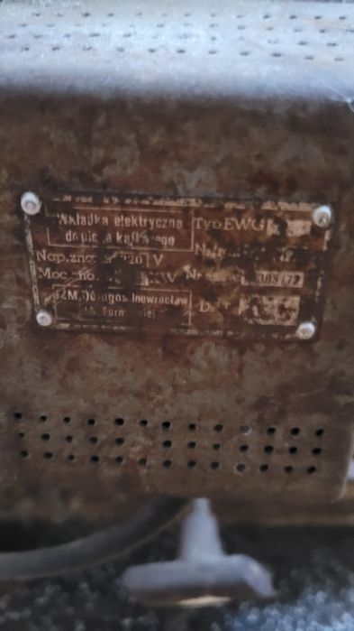Piec vintage kaflowy z wkładem elektrycznym