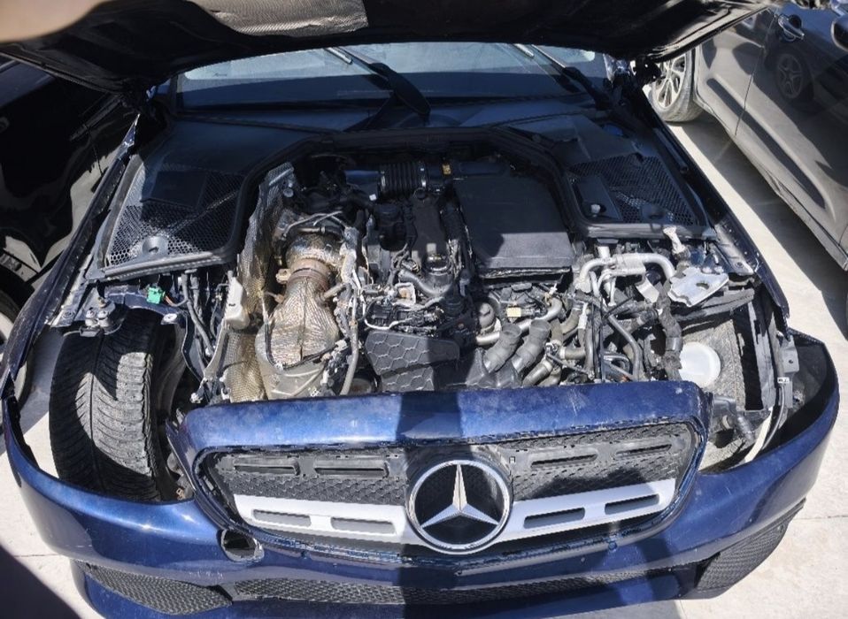 Mercedes  C300 h