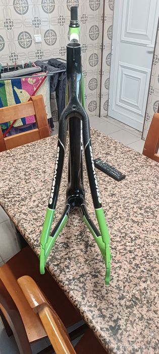 Quadro em carbono
