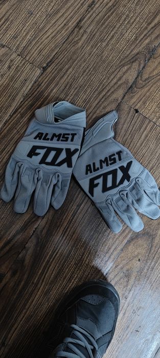 Luvas FOX NOVAS ..