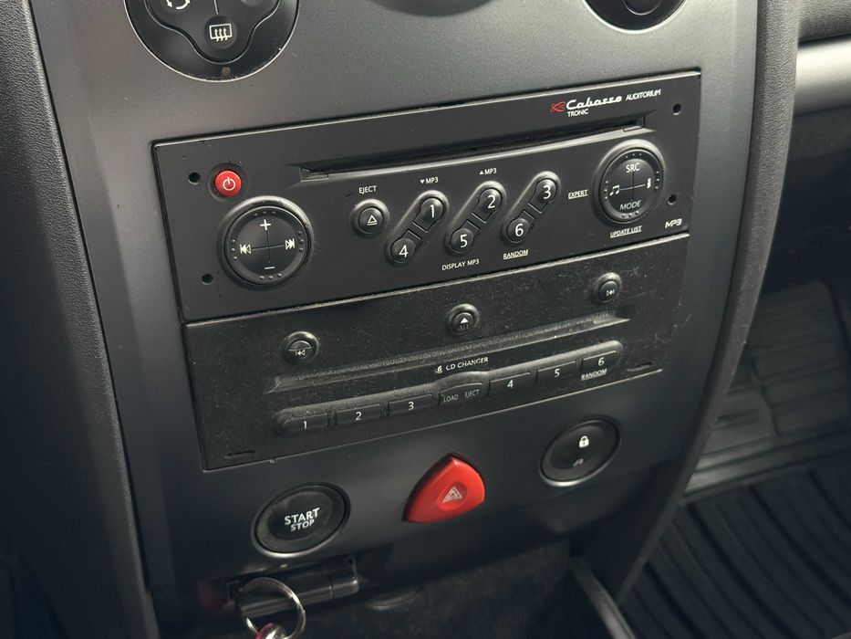Renault Mégane — fotografia 6
