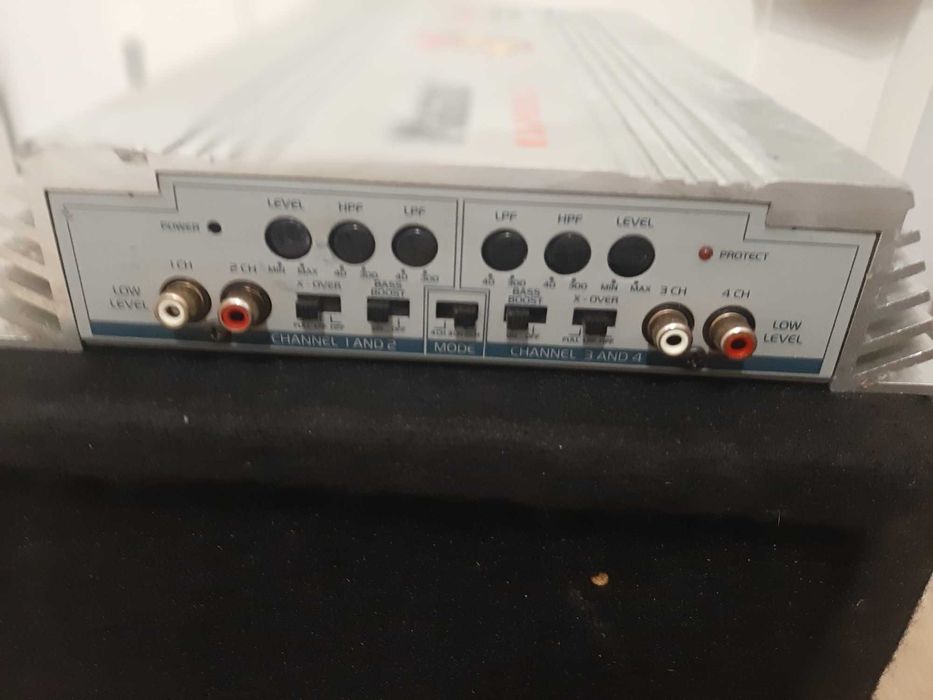 Subwoofer Skrzynia Basowa Blaupunkt + Wzmacniacz Magnat + kable