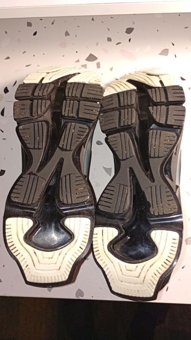 Buty męskie sportowe