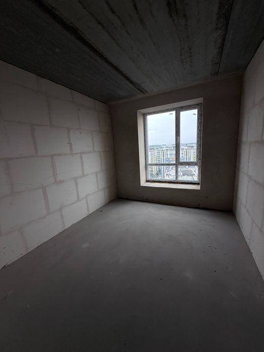 Від власника. БЕЗ КОМІСІЇ. Продам 3-к квартиру. м. Ірпінь. Сертифікат, Ваучер, Постанова -Так.  ЖК НОВІ МЕТРИ ПАРК. Індивідуальне опаленя.