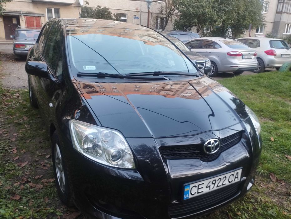 Toyota Auris s line