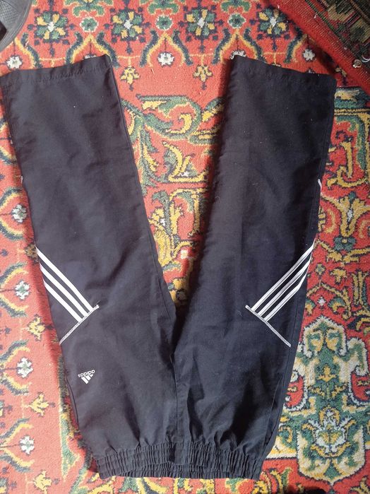 Спортивний костюм адідас