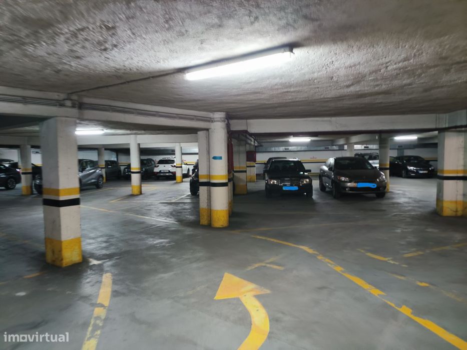 Espaço de Garagem Centro de Aveiro