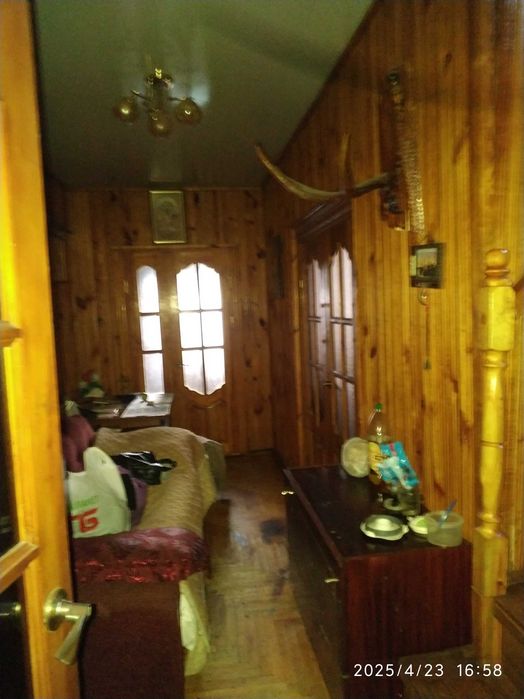 Продам 1/2 житлового будиноку.