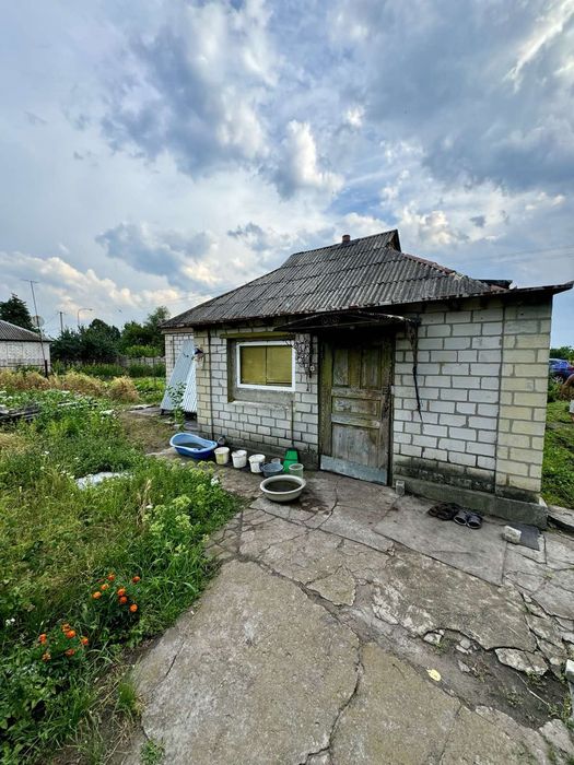 Жилой дом в обычном состоянии Низы