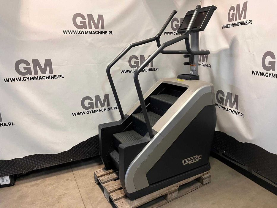 Schody Technogym Excite 700 Unity srebrny