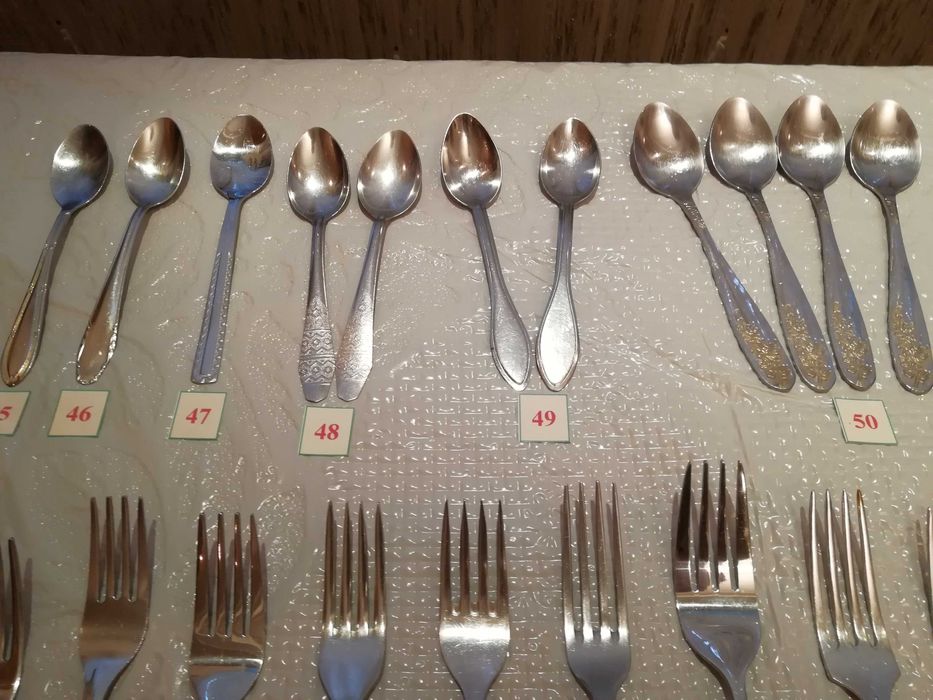Столові прибори СССР: ложки, виделки (нержавійка, титан)