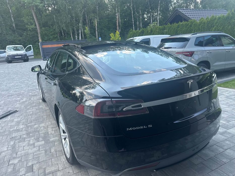 Tesla S BOLT UBER ładowanie darmowe bez limitu  WYNAJEM