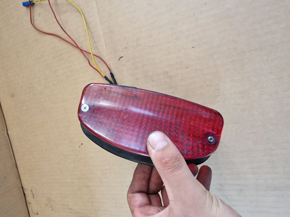 Lampa tył suzuki gs 500