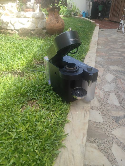 Venda de máquina de cafe Nespresso Delonghi