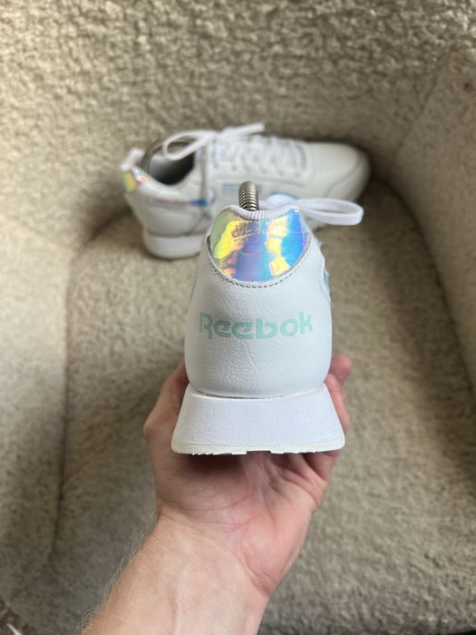 Жіночі кросівки Reebok glide classic