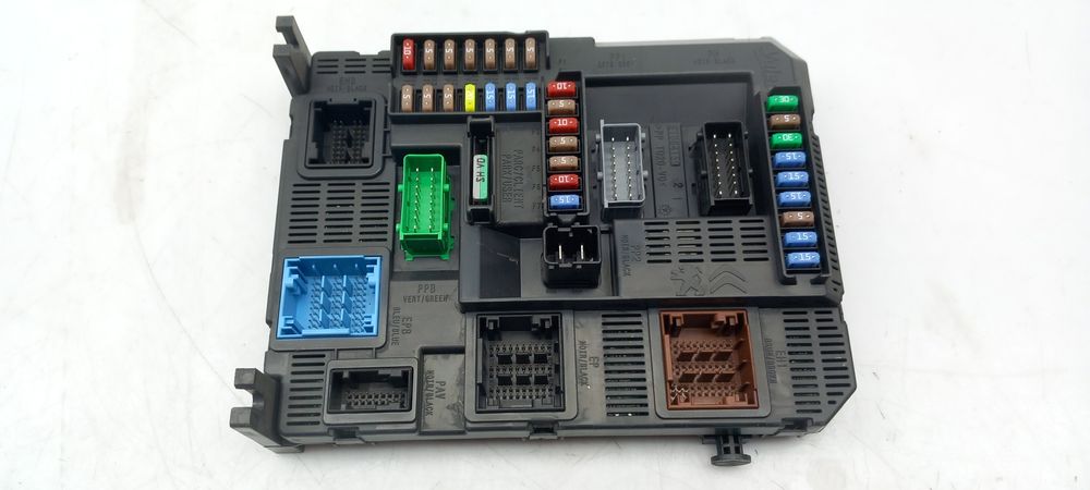 Caixa fusíveis / SAM / BSI PEUGEOT 208