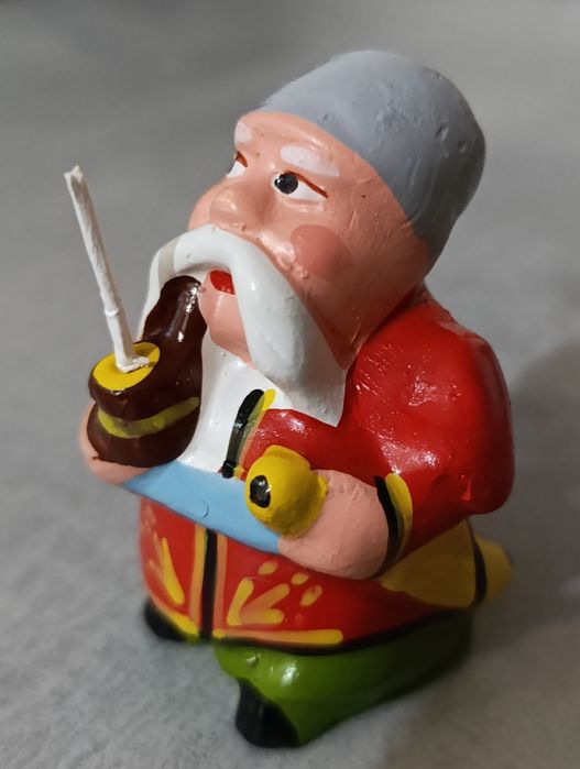 Фигурка КУРИЛЬЩИК с сигаретами