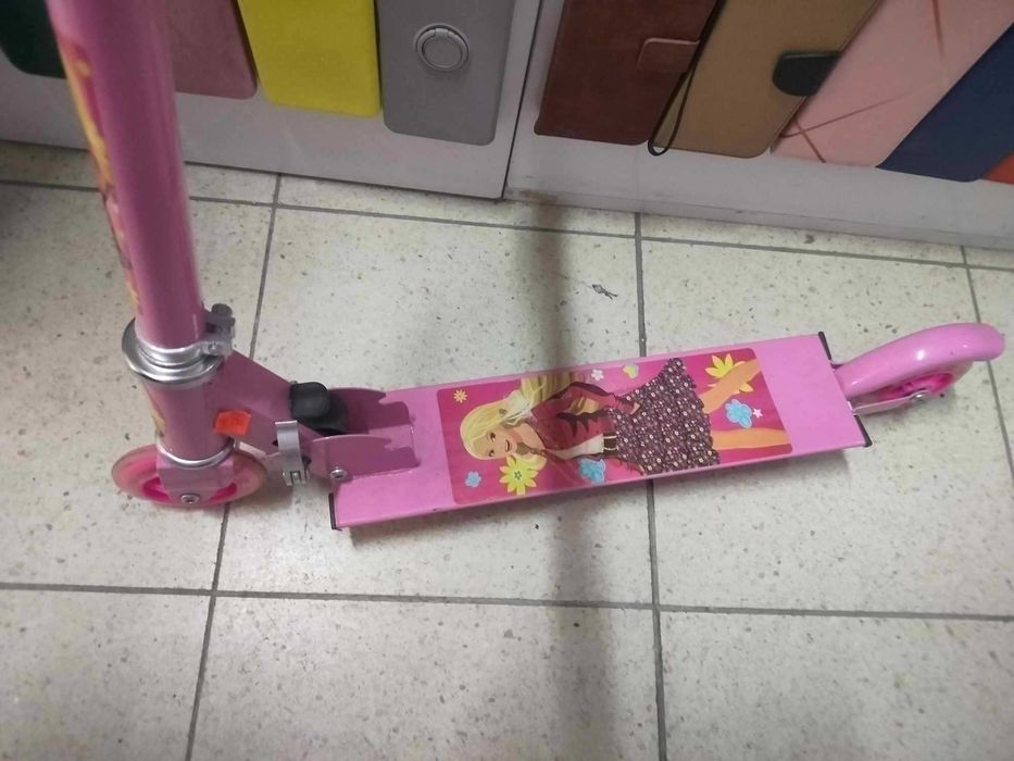 Hulajnoga Barbie