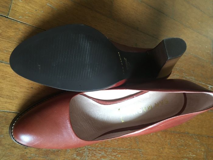 Sapatos em pele, novos, castanhos, nº 37