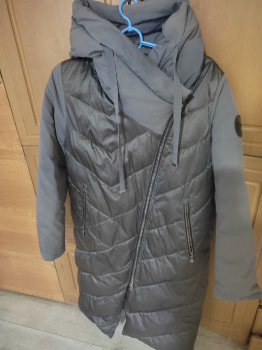 Пальто пуховик плащ зимовий