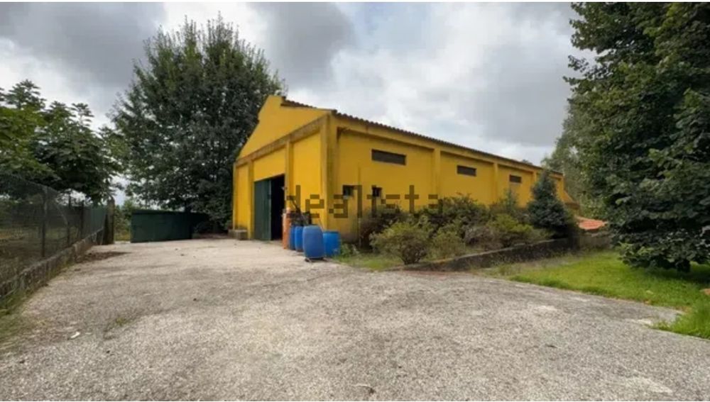 Quinta com 21.860 m2
