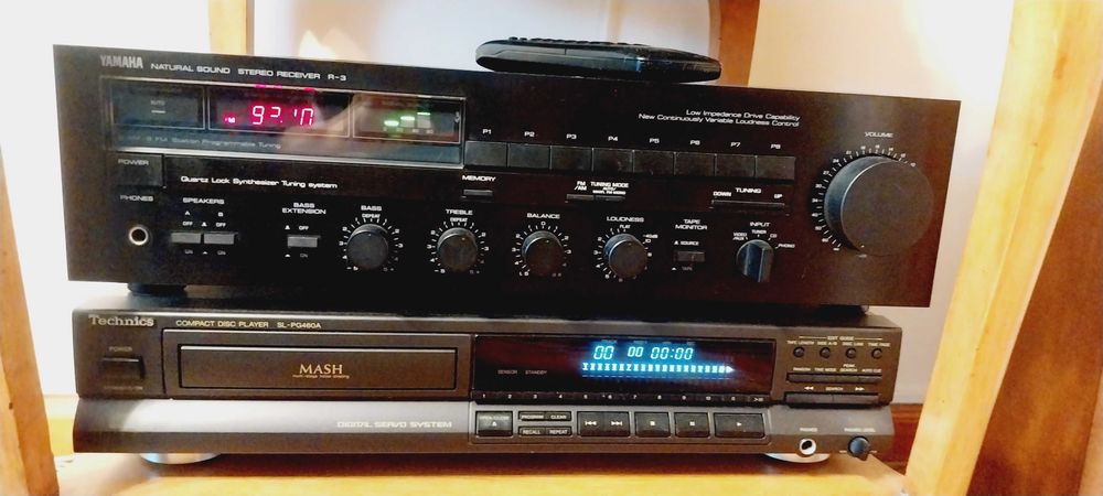 Aparelhagem: Yamaha Amplified Receiver, Technics Compact Disc, colunas64738953921283120