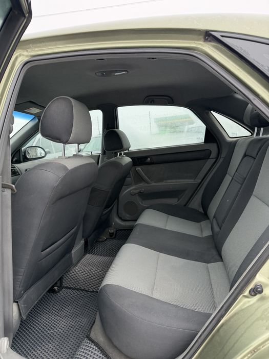 Шевролє лачеті 2006р.