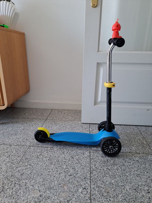 Trotinete Oxelo, capacete e protecções para criança