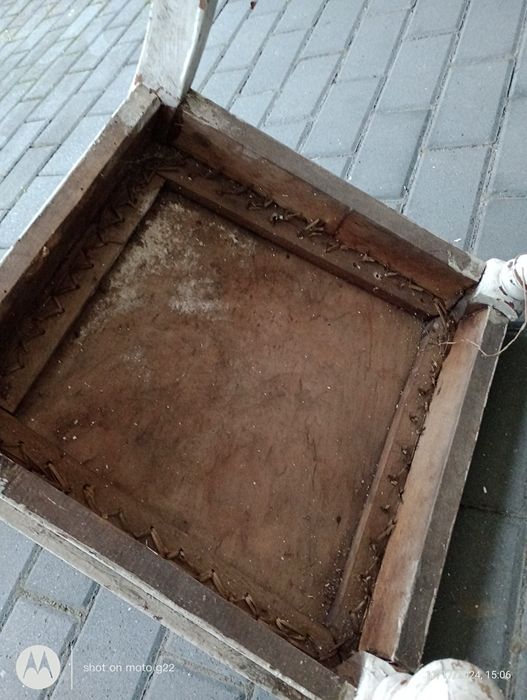 Krzesło stare do renowacji,stabilne
