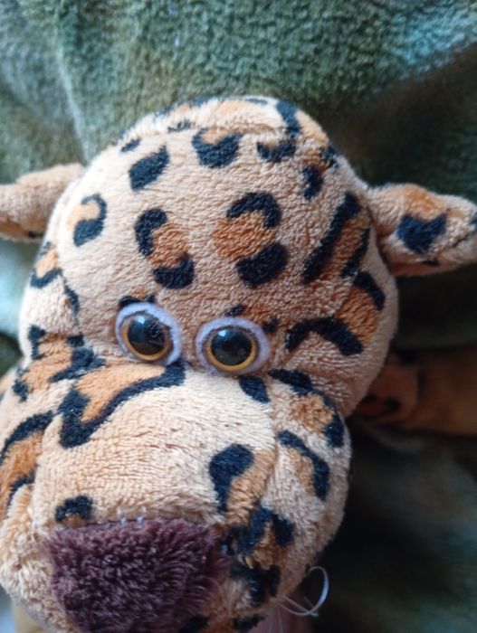 Рюкзак с игрушечным леопардом