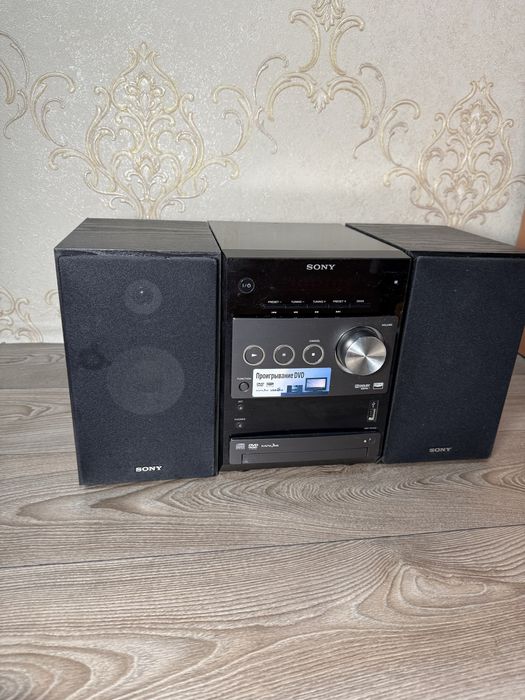 Музыкальный центр Sony CMT-DX400 (DVD/CD/USB/Караоке)