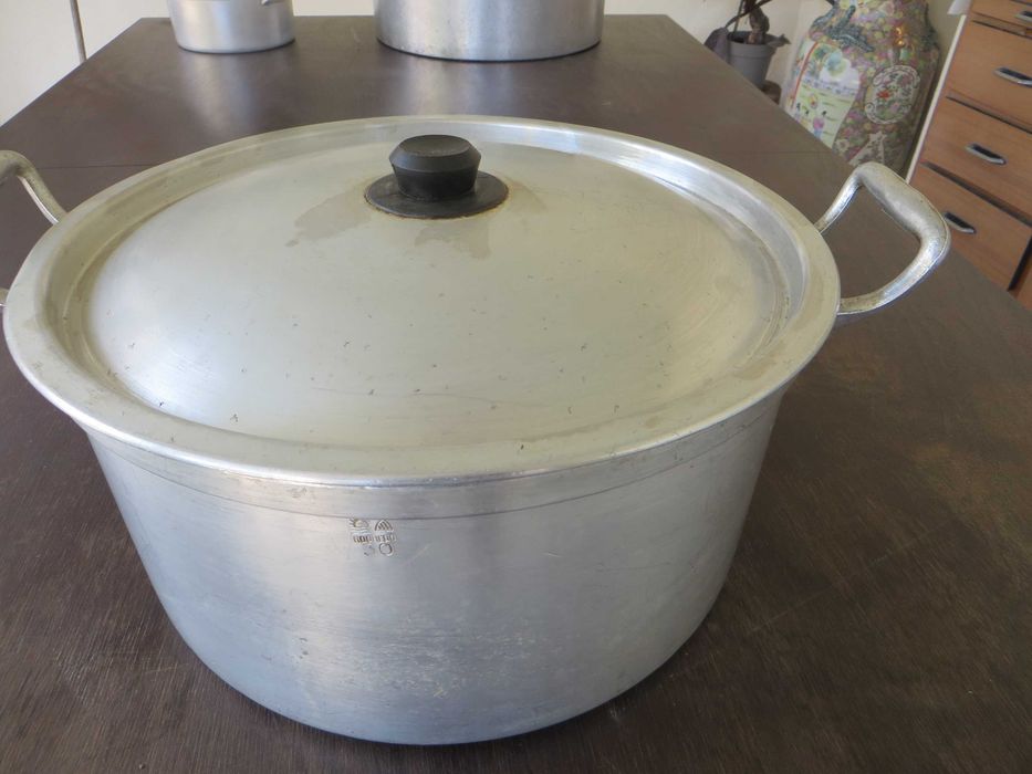 Caçarolas em aluminio
