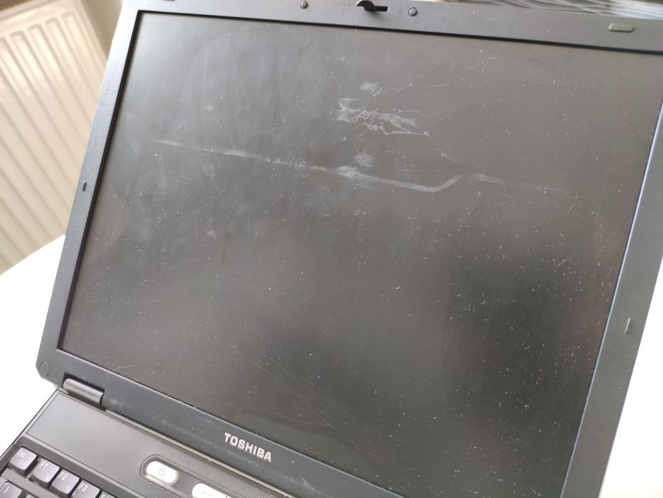 Zdekompletowany laptop na części Toshiba Satellite A50-109 dawca