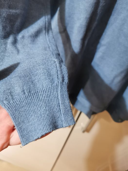 Sweter sweterek cienki damski M/L 38/40 niebieski paski na plecach