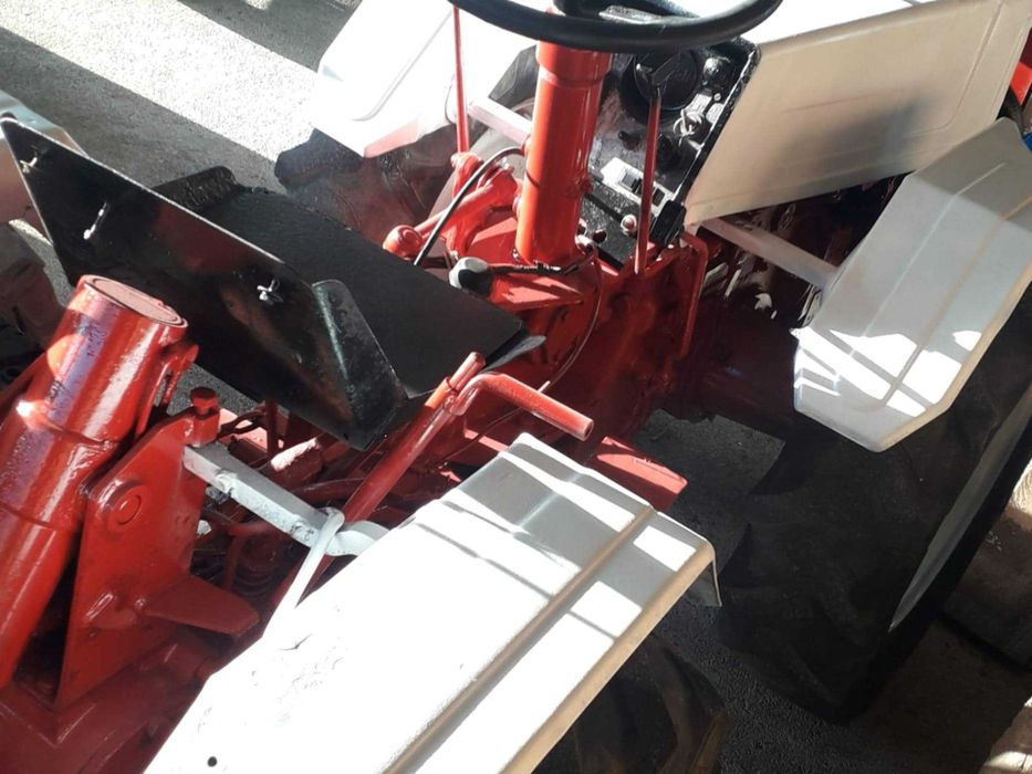 trator PASQUALI 956 603 em bom funcionamento 4x4 com alfaias