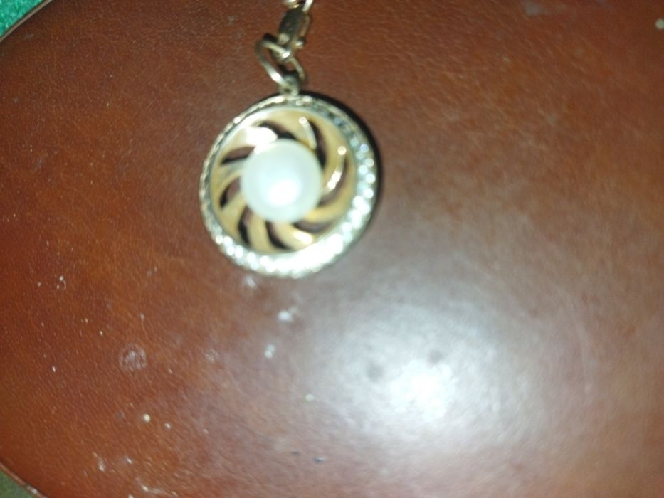 Продам золотой кулон и кольцо с сапфиром проба 585.