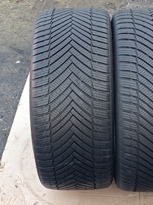 235/35R19 91Y Imperial All Season Driver