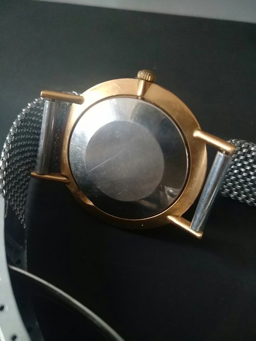 Позолочений наручний годинник позолоченные наручные часы Луч 2209 Au20