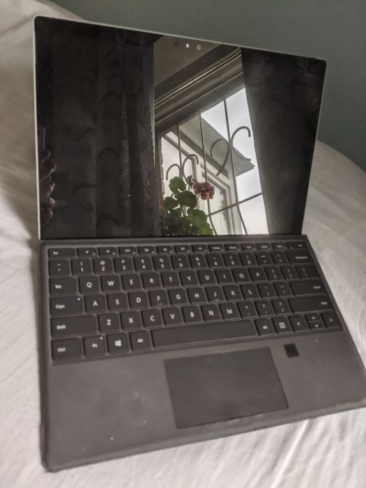 microsoft surface pro 6 - купити планшети - Ціна на OLX.ua