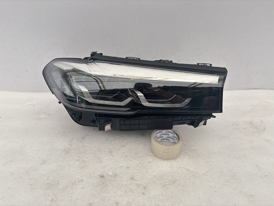 BMW 5 G30 G31 LCI LIFT lampa prawy przód prawa przednia Full Led