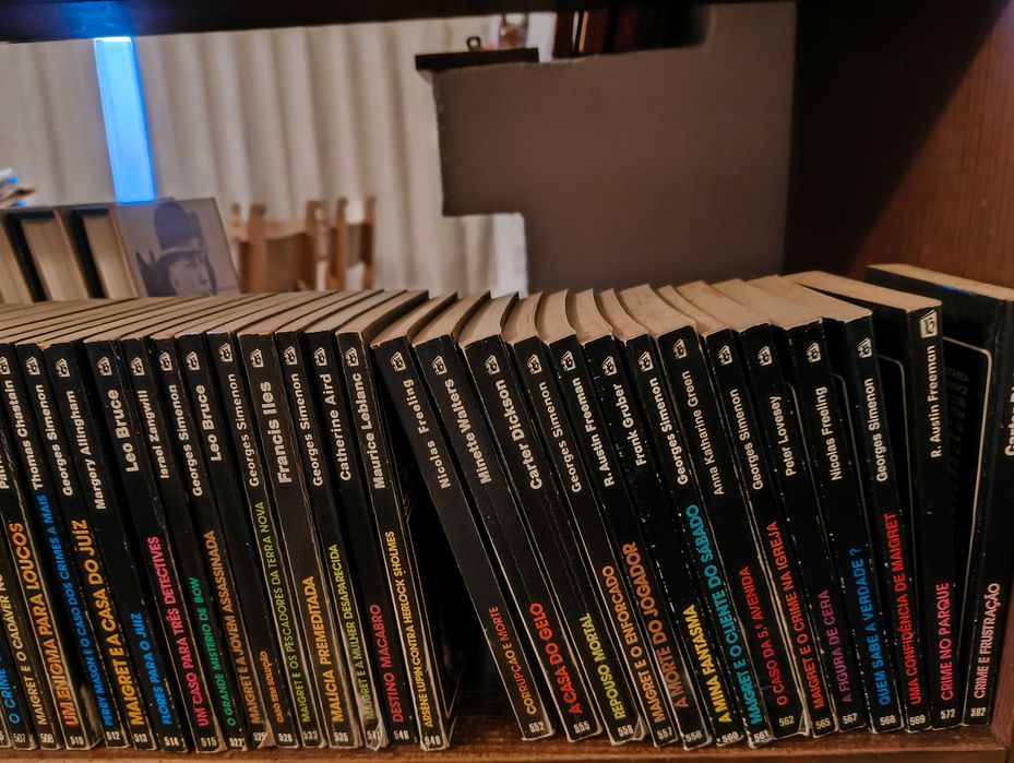 Livros da "Colecção VAMPIRO" (policiais), anos 70.